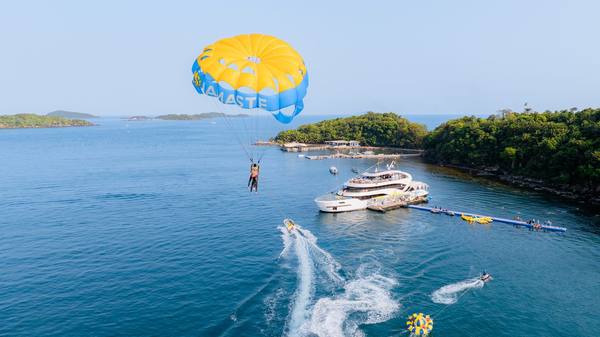 Hopping & Snorkeling du thuyền sang trọng Nautilus
