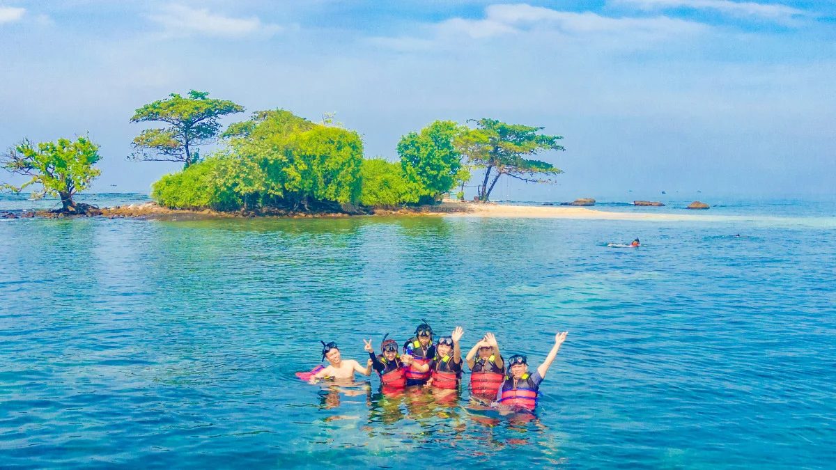 Lặn ngắm san hô Bắc Đảo