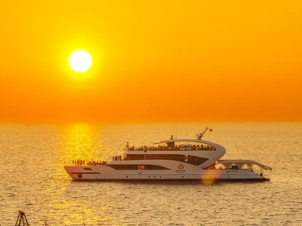 Hải trình du thuyền Nautilus và thiên đường Mây Rút Trong