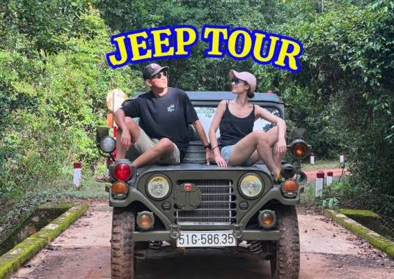Tour riêng Jeep mui trần: Grand World – Starfish Beach