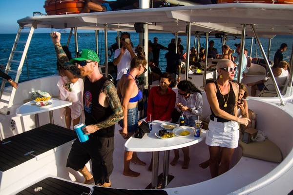 Marmoris Sunset Chilling – du thuyền hoàng hôn và DJ Party
