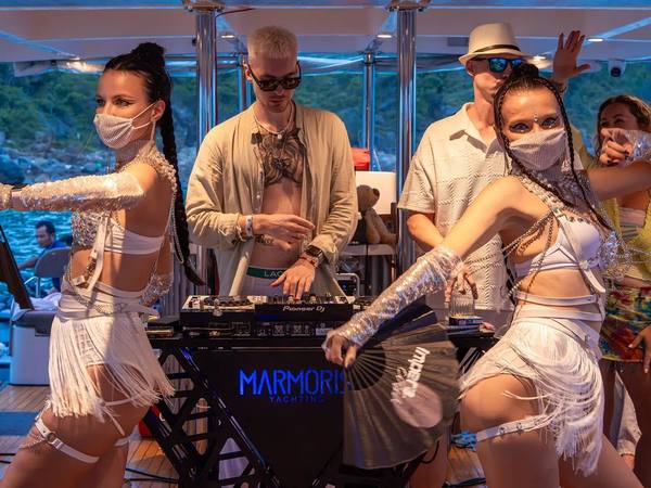 Marmoris Sunset Chilling – du thuyền hoàng hôn và DJ Party